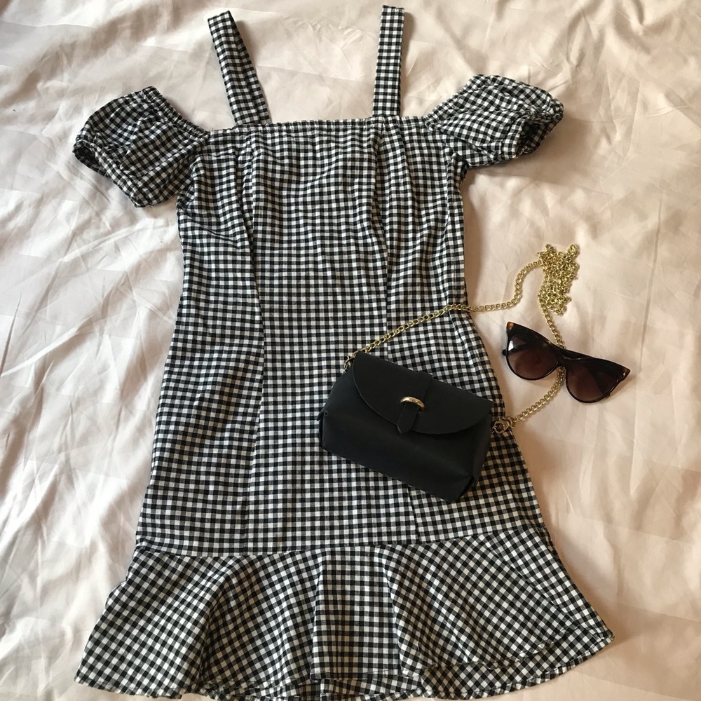H&M Gingham mini dress (fits like a US6)